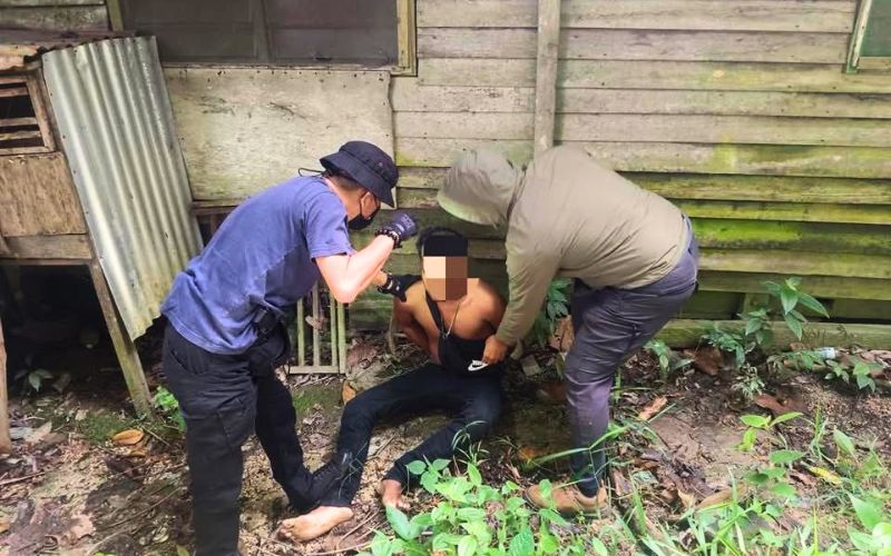 Buruh asing edar syabu dalam pondok ditahan polis