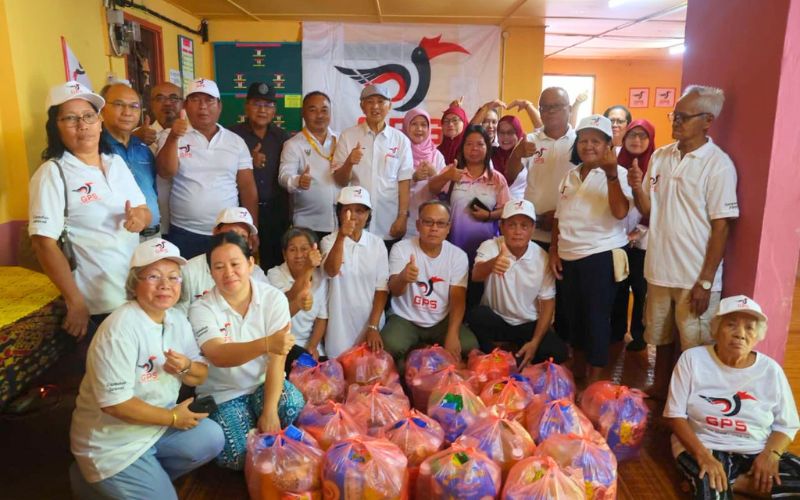 876 penduduk DUN Kabong ceria terima bakul makanan sempena Gawai