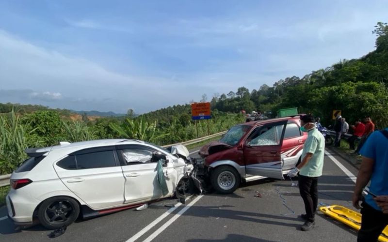 Dua maut, dua cedera dalam kemalangan di Manek Urai