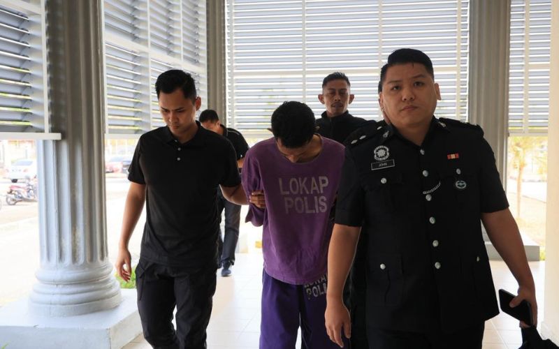 Jurukimpal dipenjara 33 tahun, 32 sebatan rogol anak tiri