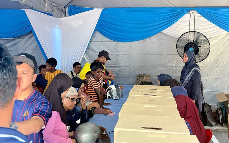 Program Jom Tukar Topi Keledar: Terima kasih PMX, terima kasih Kerajaan MADANI!