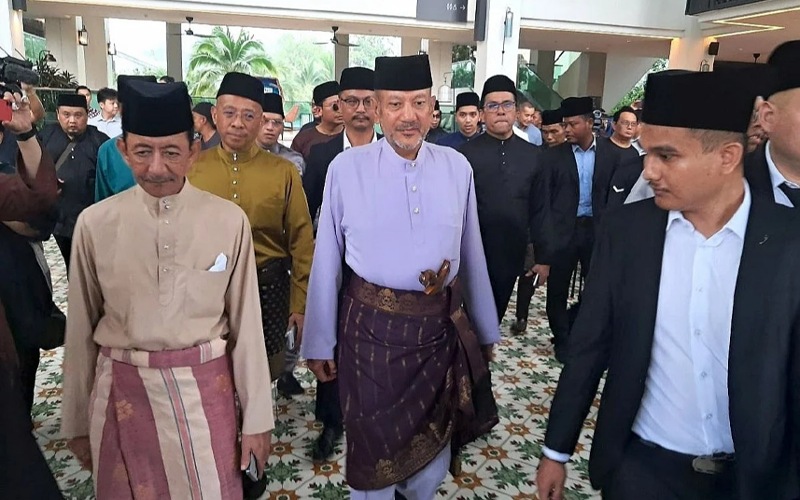 Istiadat Pemasyhuran Tunku Datuk Seri Nadzaruddin di Melaka tak sah, tidak boleh diiktiraf