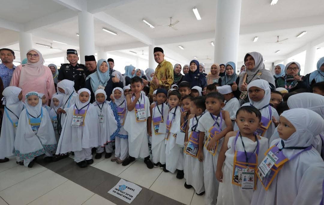 Guru disiplin cedera ditumbuk pelajar, Exco tunggu laporan rasmi