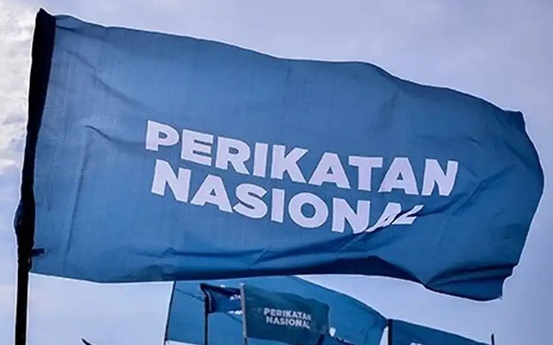 Perikatan Nasional kini jadi rebutan Pas dan Bersatu