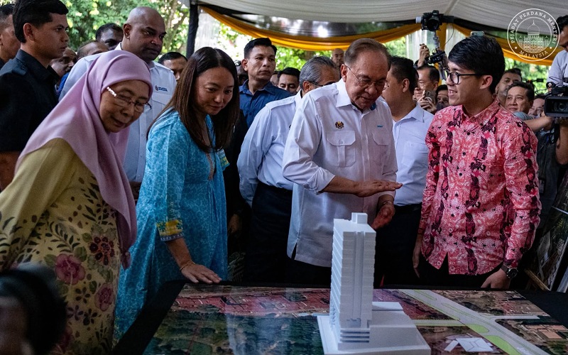 Anwar seru rakyat pertahan perpaduan, tolak politik perkauman