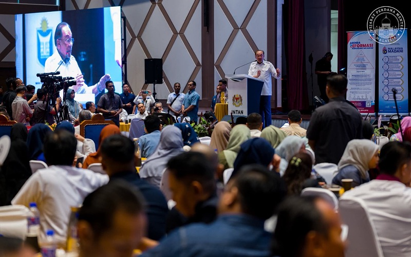 Penjawat awam pemacu utama lonjakan daya saing Malaysia – PM