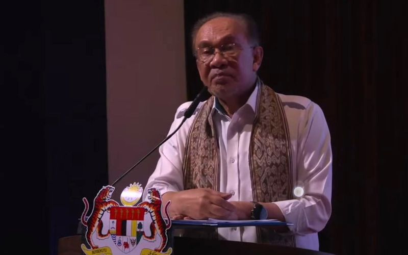 Harga diesel seluruh negara turun kepada RM2.10 seliter guna MyKad