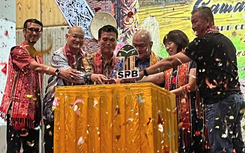 SPB rai perpaduan komuniti, agih insentif buat 21 anak peladang cemerlang SPM