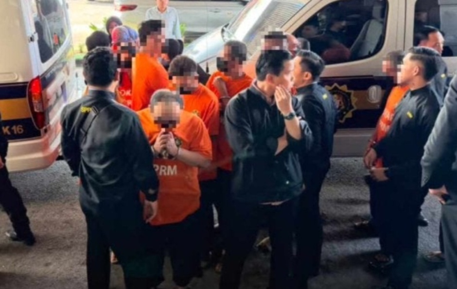 13 individu termasuk pengarah, bekas pengarah agensi kerajaan direman kes rasuah RM2.5 juta
