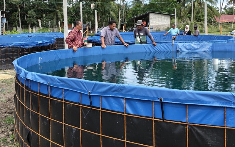 Nelayan darat Kampung Ubai terima manfaat geran Sejati MADANI