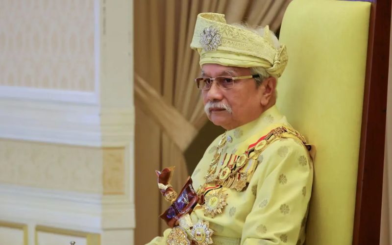 Kerajaan teguh pertahan kedudukan Tuanku Muhriz, hormati proses perlembagaan – PM