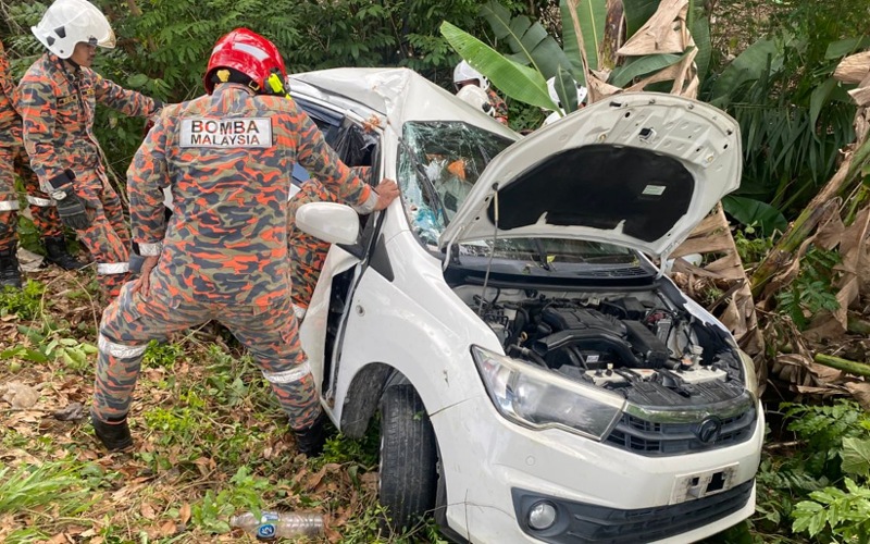 Lelaki maut kenderaan dipandu terbabas ke bahu jalan