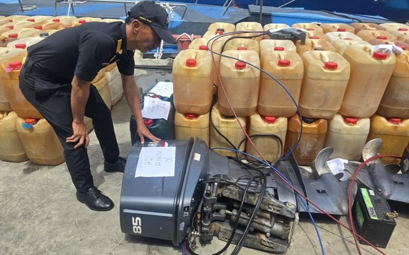 6,850 liter petrol disyaki diseleweng berjaya dirampas
