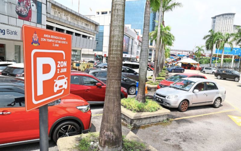 Amirudin: Tiada caj, kompaun sepanjang gangguan aplikasi parkir
