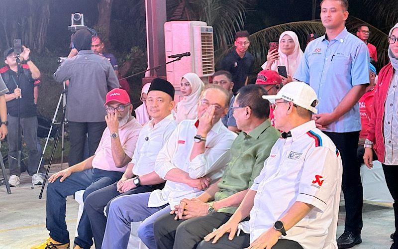 Puad Zarkashi zahir sokongan terbuka kepada PM, Maszlee di Puteri Wangsa