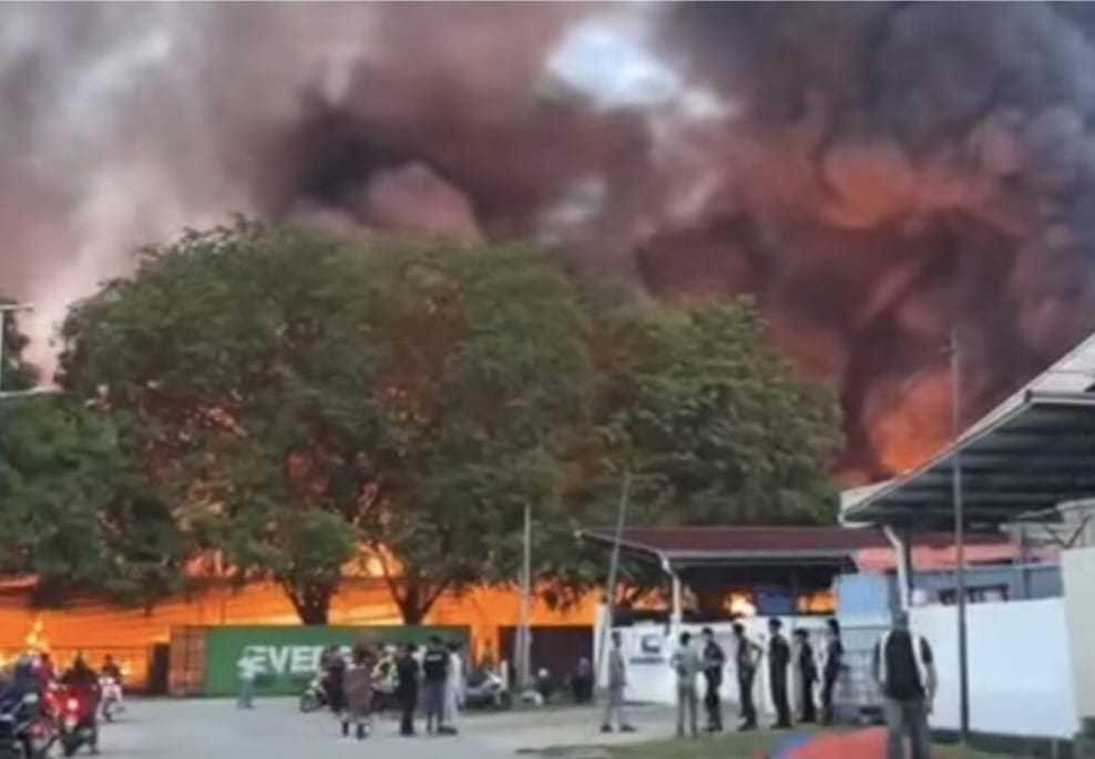 Bomba berjaya kawal kebakaran di empat kilang