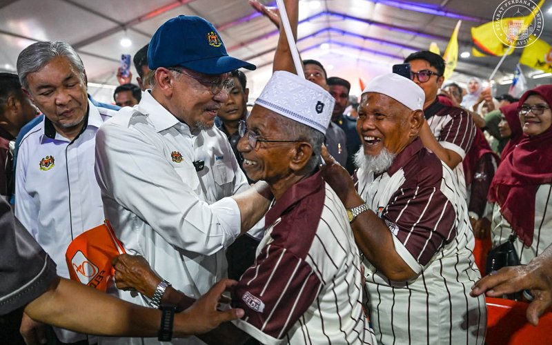 Kerajaan salur RM450 juta biaya baik pulih kediaman petugas FELDA