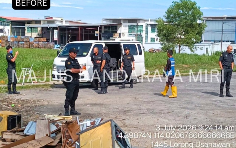 MBM roboh struktur dan bersihkan tapak sampah haram di Eastwood