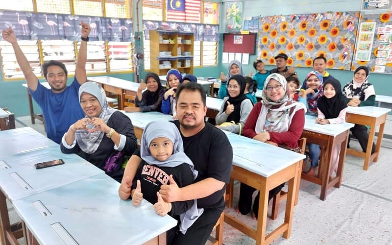 Bantuan sekolah dari Tok Min memang banyak bantu kami – Ibu bapa