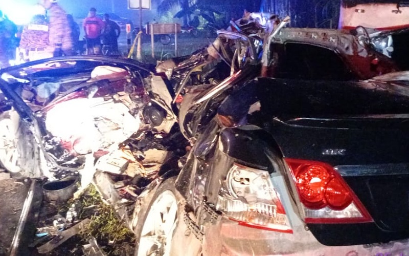 Enam maut kemalangan kereta, lori satu tan