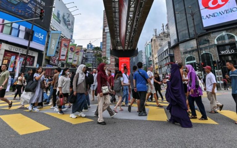 orang ramai b40 rakyat