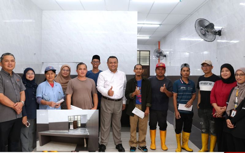 MPKL serah enam gerai pusat penyembelihan ayam baharu di Pasar Awam Banting