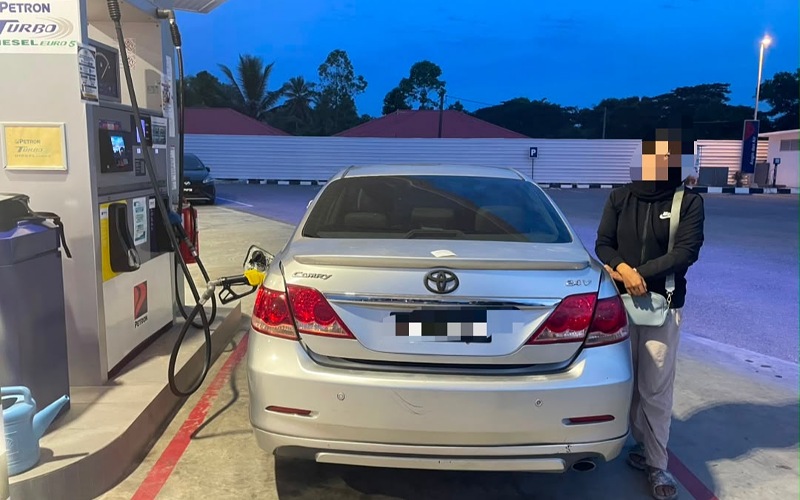 Wanita ditahan, tangki tambahan berisi 130 liter petrol ditemukan