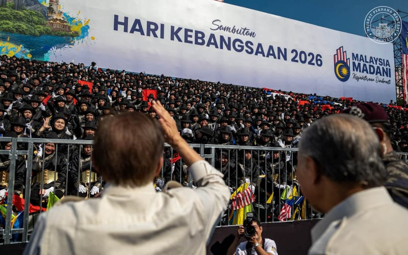 Anwar ‘salut’ kepada petugas, rakyat jayakan sambutan Hari Kebangsaan 2026