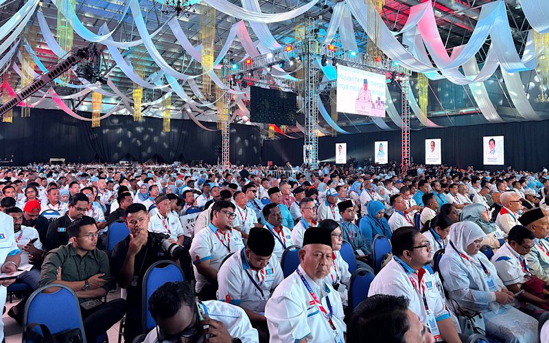Anwar mahu PKR jadi wadah semua generasi