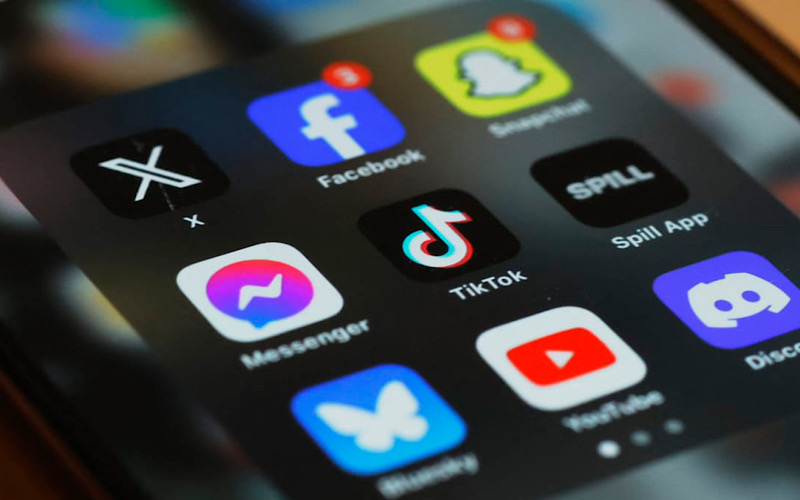 Siri I: Budaya tabayyun benteng rakyat hadapi lambakan maklumat media sosial – Shamrahayu
