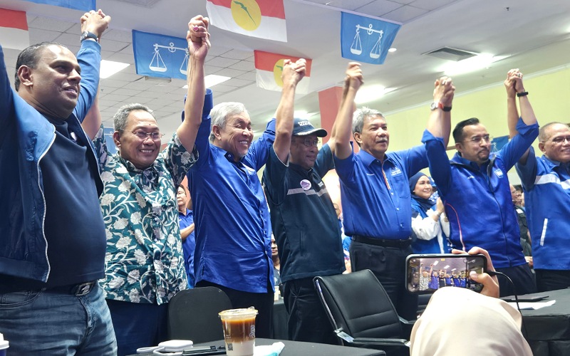 Tidak rasmi: BN-PN tawan Negeri Sembilan, Anthony dan Tok Min tewas