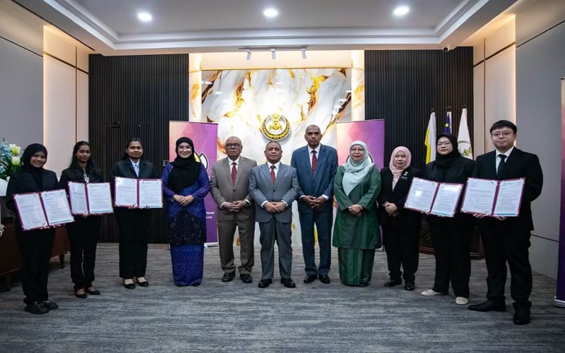 Lima anak Perak ke Kazakhstan, timba ilmu agroekonomi bertaraf antarabangsa