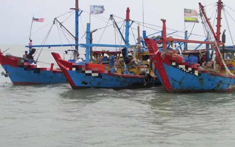 Sembilan kru Myanmar, tiga bot tunda ditahan atas pelbagai kesalahan