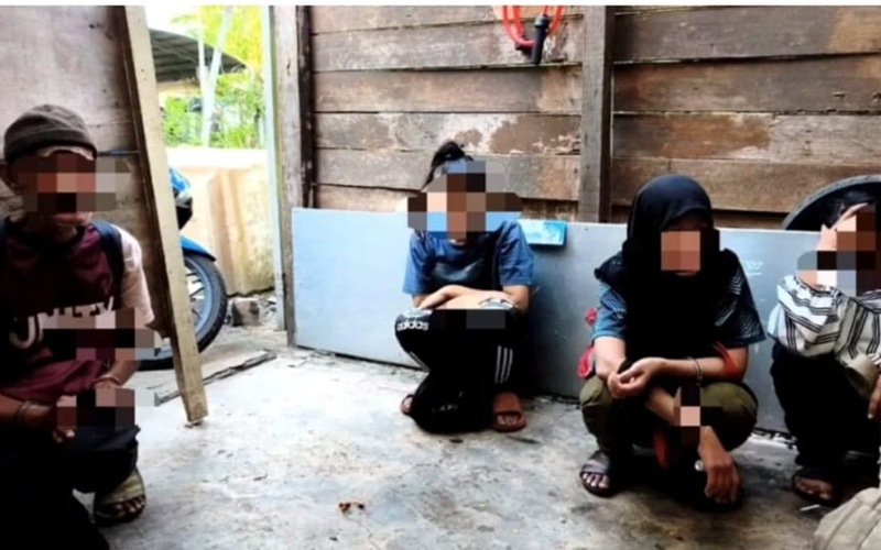 Wanita masih menyusukan bayi dicekup positif dadah