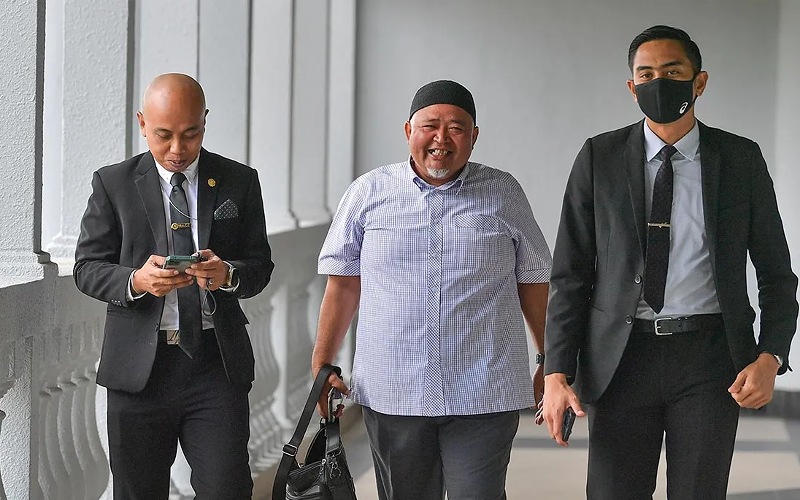 Bekas Setiausaha Politik MB Kedah diperintah bela diri kes rasuah REE