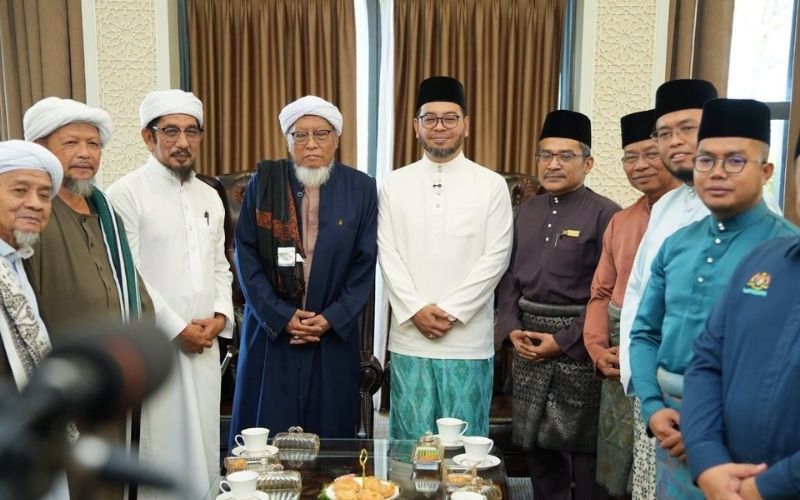 USIM perkasa ilmu turath, lantik Sheikh Wazir Che Awang Al-Makki Profesor Adjung