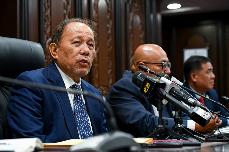 Ismail tinggalkan WTCKL selepas dua jam ‘mengadap’ Ahmad Zahid