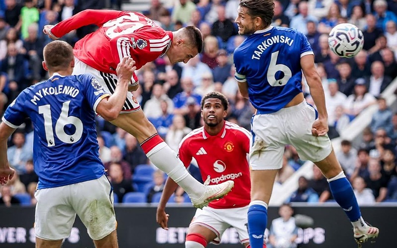 Everton, United kongsi mata hasil gol lewat permainan Maitland-Niles