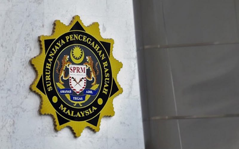 Bekas pengarah besar FELDA antara dua ditahan, siasatan urusan tanah dan projek