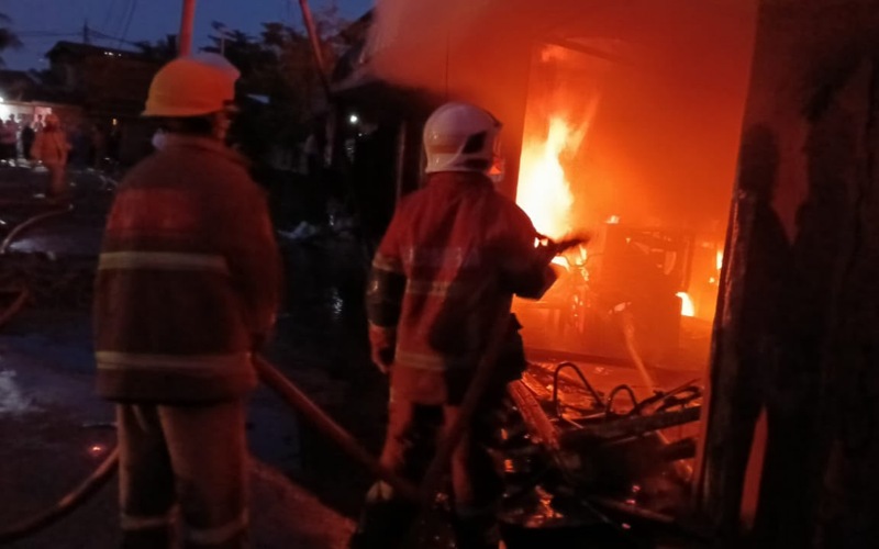 Kepantasan bomba selamat 210 rumah daripada musnah dijilat api
