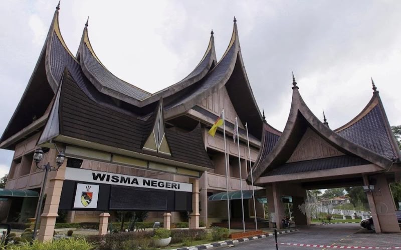 Kemelut Negeri Sembilan: Pertikaian proklamasi perlu diselesaikan di mahkamah – Penganalisis