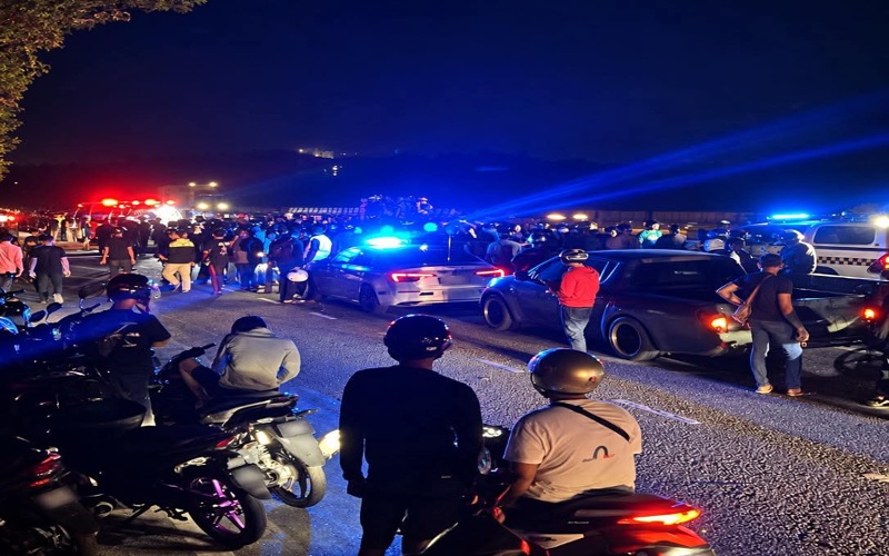 Tiga maut, sembilan cedera dalam kemalangan babit 12 motosikal, tiga kereta