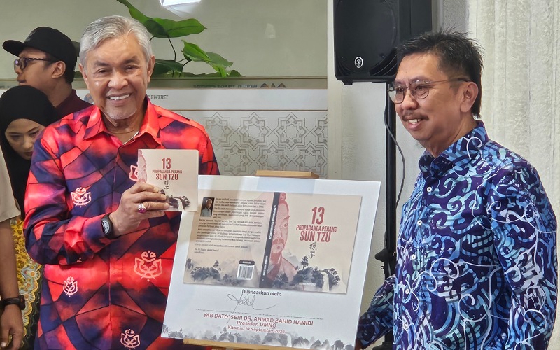 Isu Proklamasi Negeri Sembilan, Ahmad Zahid jumpa Ismail Lasim