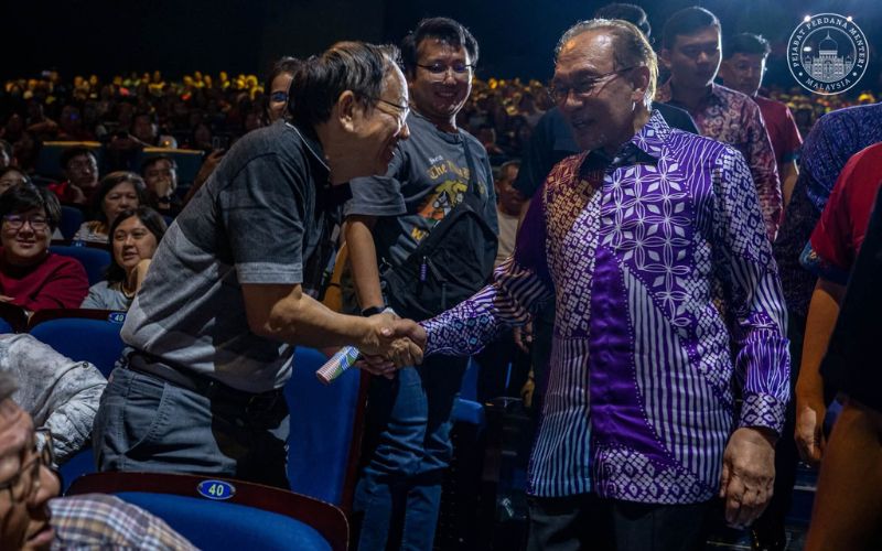 Malaysia tidak akan jadi negara besar jika terus terperangkap prasangka kaum – Anwar