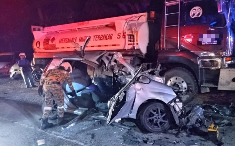 Empat lelaki maut, lima kenderaan terbabit kemalangan di Jalan Sepanggar