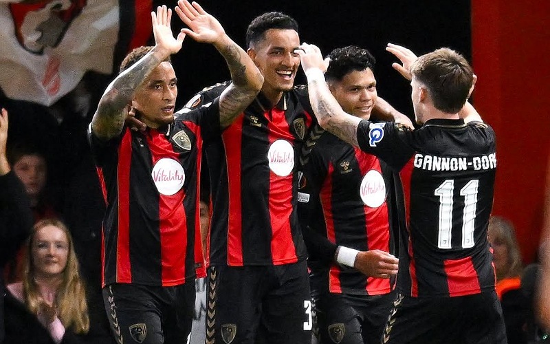 Bournemouth lakar sejarah belasah AC Milan 3-0
