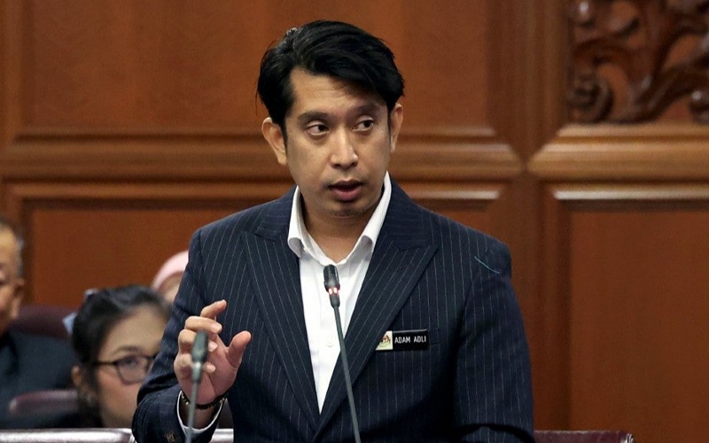 Dasar pendidikan percuma terus ditambah baik, pelaksanaan secara berperingkat – Adam Adli