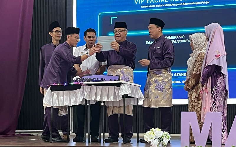Ilmu, adab dan akhlak perlu seiring untuk berjaya – Ahmad Johnie