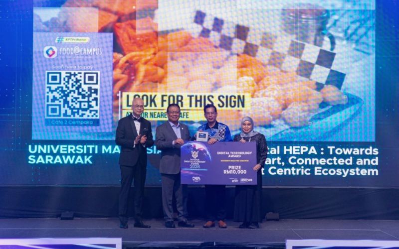 UNIMAS raih dua anugerah pada Digital Economy Awards 2026