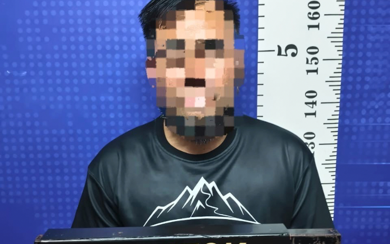 Berang ditegur menceroboh laluan, lelaki belasah penunggang motosikal guna besi